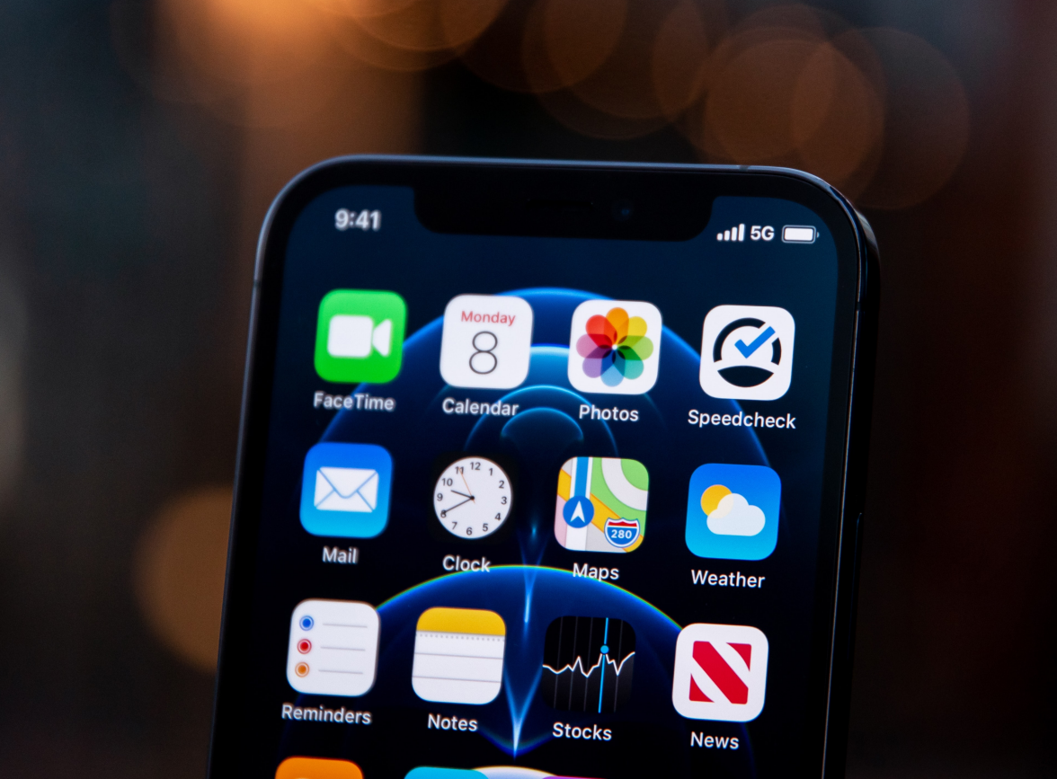 齐河苹果手机维修分享为什么 iPhone 12 在冬季会自动关机 